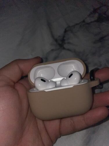 Apple AirPods Pro 2（エアーポッズ プロ 2） MagSafe充電ケース（USB-C）付き ワイヤレスヘッドフォン MTJV3J/A photo review