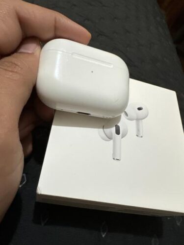 Apple AirPods Pro 2（エアーポッズ プロ 2） MagSafe充電ケース（USB-C）付き ワイヤレスヘッドフォン MTJV3J/A photo review