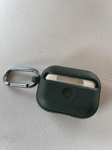 Apple AirPods Pro 2（エアーポッズ プロ 2） MagSafe充電ケース（USB-C）付き ワイヤレスヘッドフォン MTJV3J/A photo review