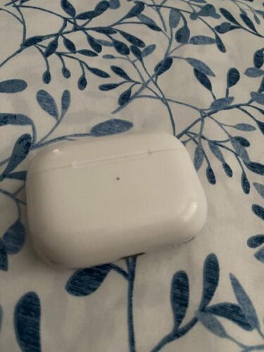 Apple AirPods Pro 2（エアーポッズ プロ 2） MagSafe充電ケース（USB-C）付き ワイヤレスヘッドフォン MTJV3J/A photo review