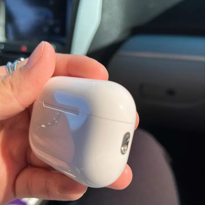 Apple AirPods Pro 2（エアーポッズ プロ 2） MagSafe充電ケース（USB-C）付き ワイヤレスヘッドフォン MTJV3J/A photo review